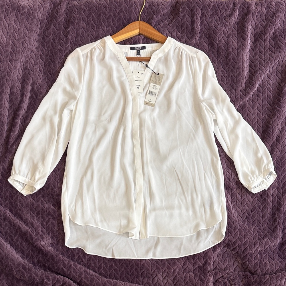 NWT NYDJ Elegant White Blouse